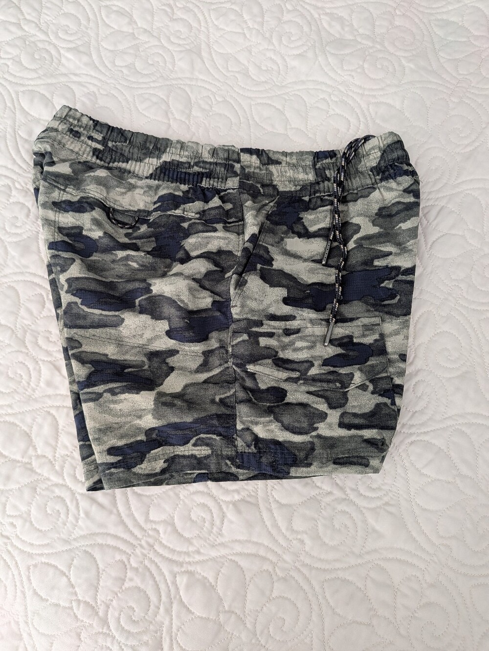 Columbia Camo Hiking Shorts - Size S